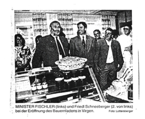 Minister Fischler im Bauernladen Virgen